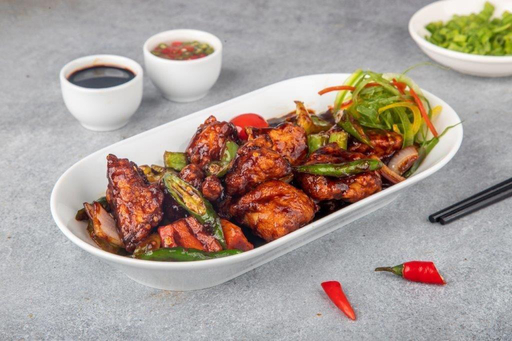 Schezwan Chicken - 8 Pcs