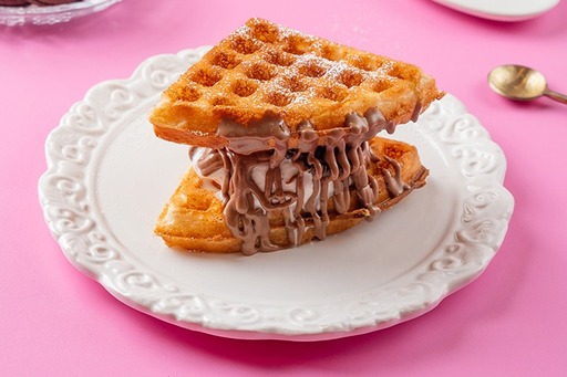 Oreo & Cream Waffle