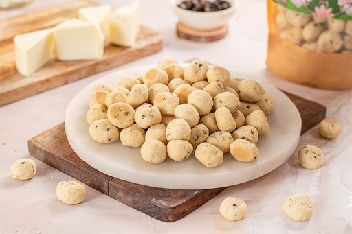 Olive Cheese Niblets