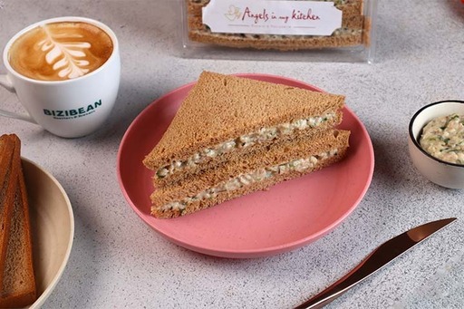 CHICKEN KEEMA SANDWICH + HOT CAPPUCCINO