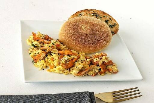 Periperi Chicken Scrambled Eggs Combo