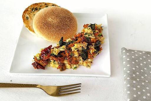 Kothu Chicken Scrambled Eggs Combo