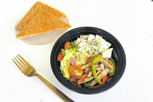 Tossed Eggs Salad N Sausage