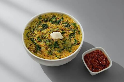 Lassoni Palak Khichdi