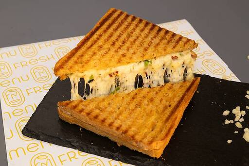 Chilli Cheese Grilled Sandwich