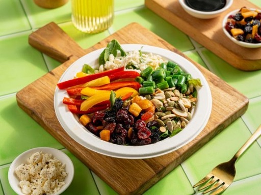 Healthy Spinach And Mix Berry Salad