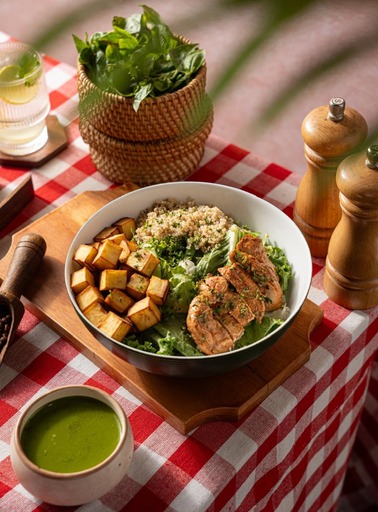 Smoked Chicken And Quinoa Salad