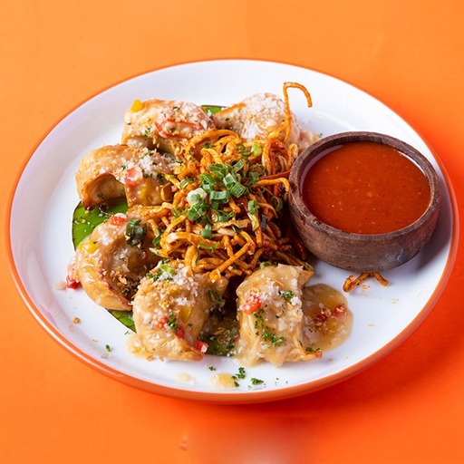 Butter Garlic Chilli Chicken Momos