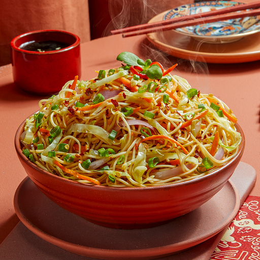 Veg Chilli Garlic Noodles - Full (1000 Ml)