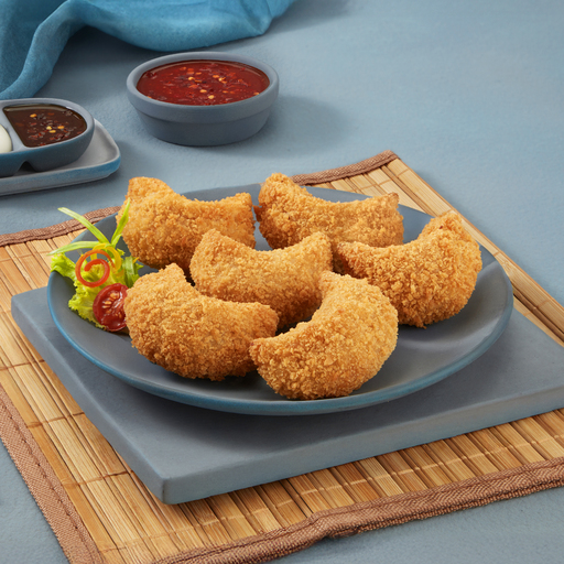 Chicken Kurkure Fried Momo With Momo Chutney