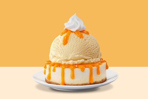 Vanilla Ice Cream With Mango Sauce Cheesecake Sundae