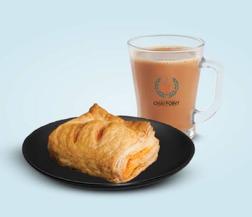 Ginger Chai - Uniflask + Masala Veggie Puff