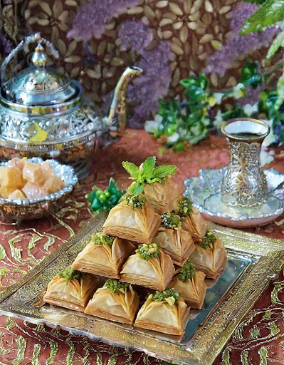 Pista Pyramid Baklava