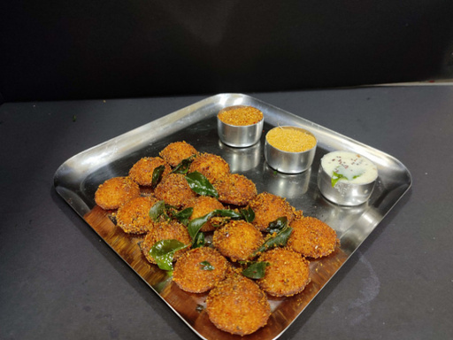 Spicy & Tangy Podi Idli (20 Pcs)